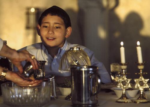 Herald Seder Photo - Noah.jpg