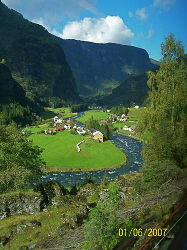 some noah's bar mitz derby scand cruise norway mainly 763.jpg