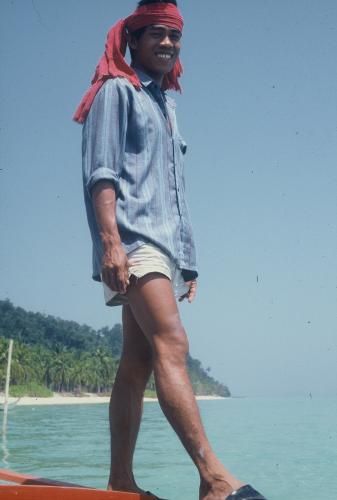 0621046-R1-E009.jpg