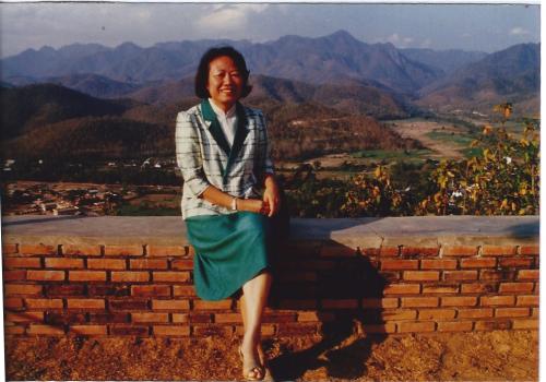 Acharee solo Mtns in back.jpg