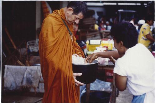 Uttamo Recieving Alms Sungai Kolok 1.jpg