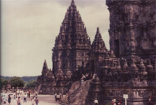 Prambanan Temple Java.jpg